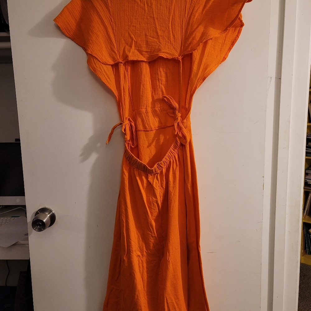 Dress - Picture 2 of 2